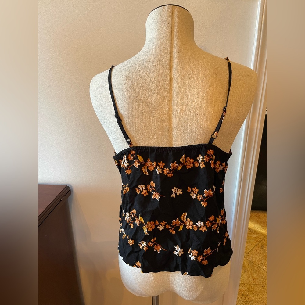 Floral Top - Picture 3 of 7